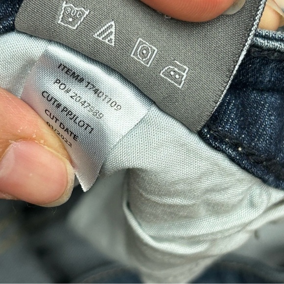 Torrid 5 Inch Vintage Stretch Mid-Rise Short - Picture 7 of 7